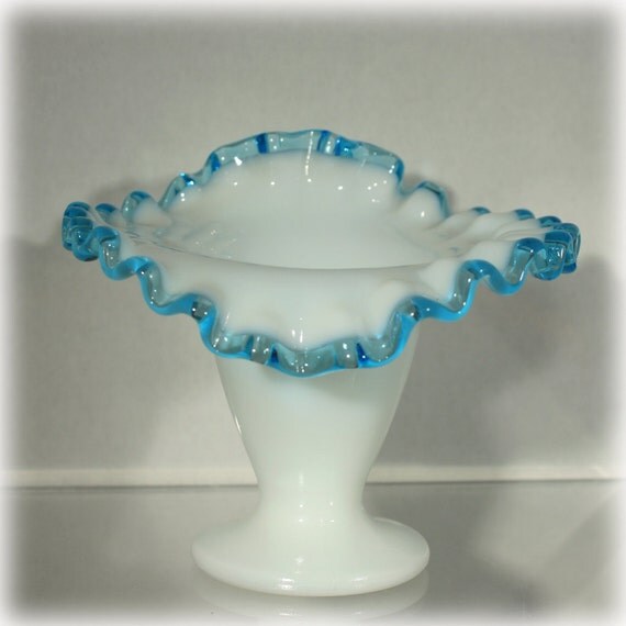 Fenton Aqua Crest Ruffled Vase Unsigned White by SalamanderAlley2
