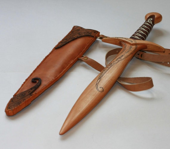 Toy wooden sword. Sting Lord of the Rings hobbit sword of Bilbo and Frodo Baggins.