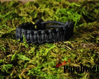 Bracelet De Survie 550 Paracord King Cobra - Noir/Rouge/Camo - Fabriqué Aux USA