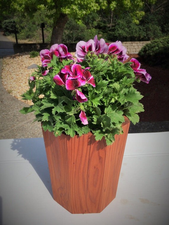 Redwood planter/ flower pot container Small by RefinedRedwood