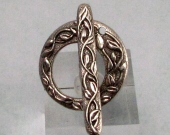 Vines Toggle Clasp, Antiqued Pewter AP92
