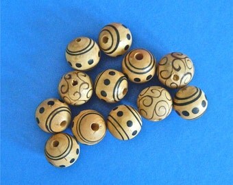 12 Wooden Round Beads Black Designs Dots & Swirls