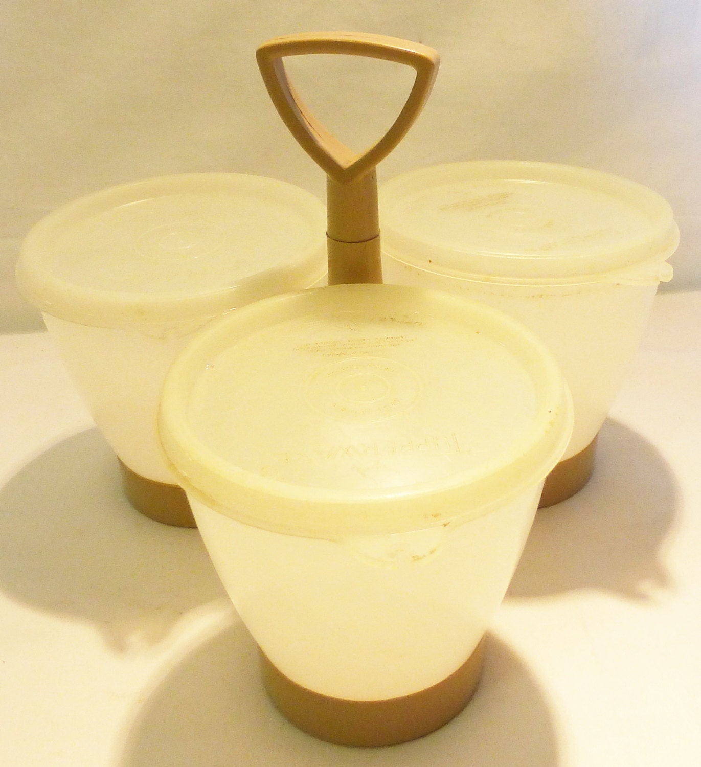 Tupperware condiment caddy container server with lids vintage