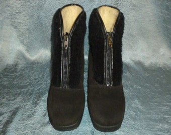 Vintage - Snowland - Black - Suede Shearling - Zip Front - Warm - Ankle - Boots - size 7 , E 38