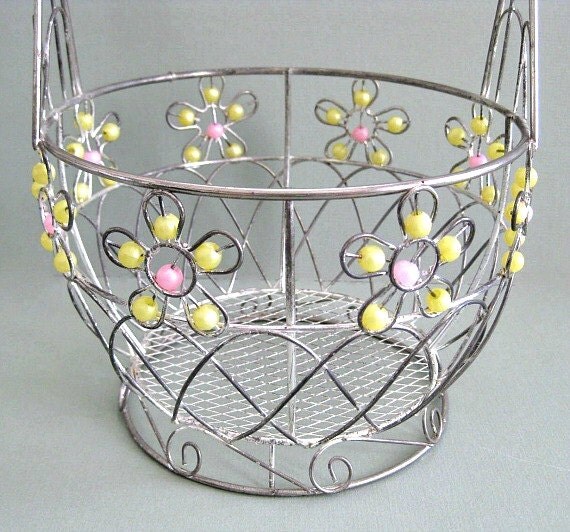 Vintage Metal Basket Decor Wire Basket Bowl Easter Basket with