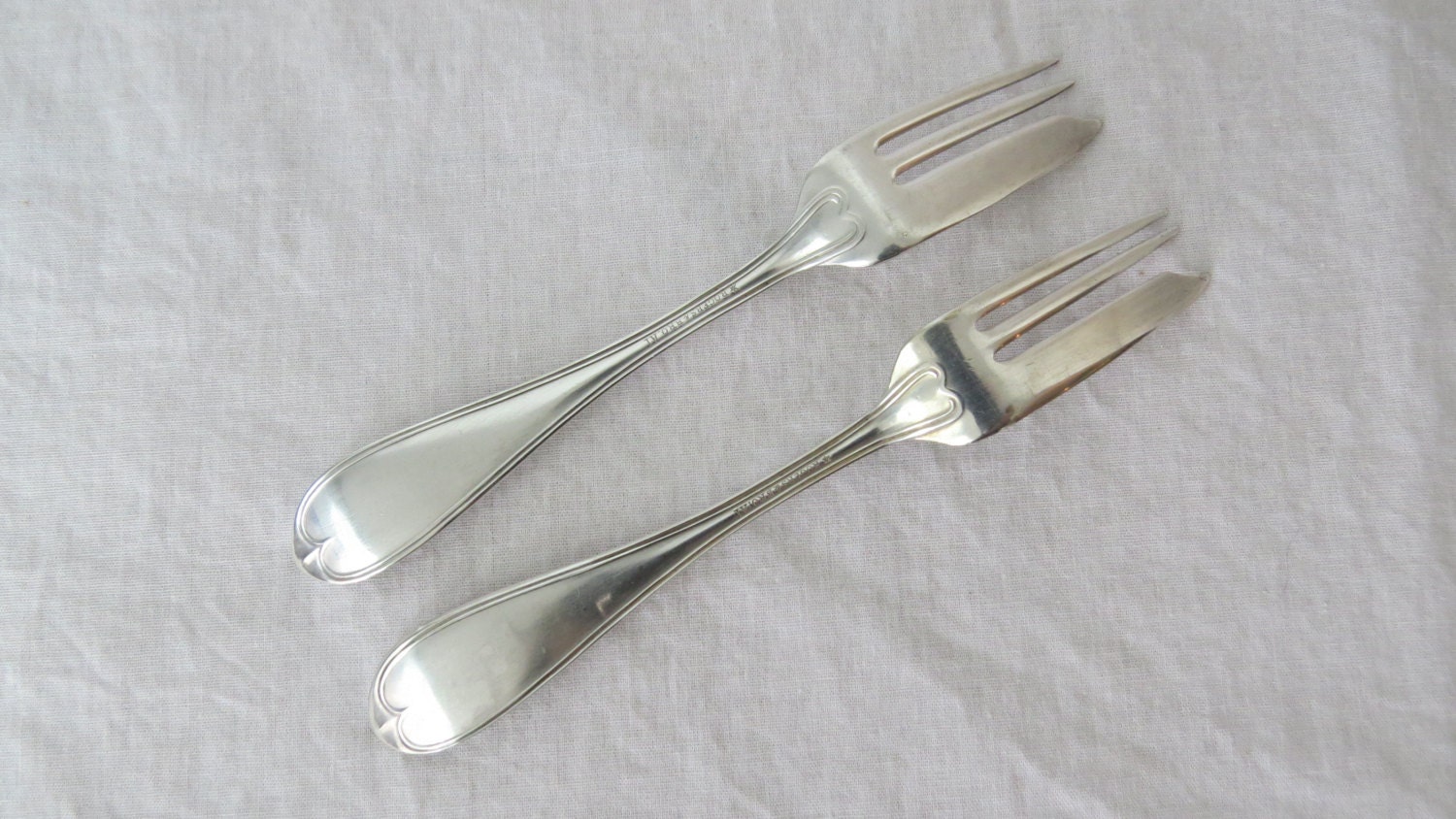 Two Vintage Rogers & Bros A1 Pie Forks Silverplate Haute Juice