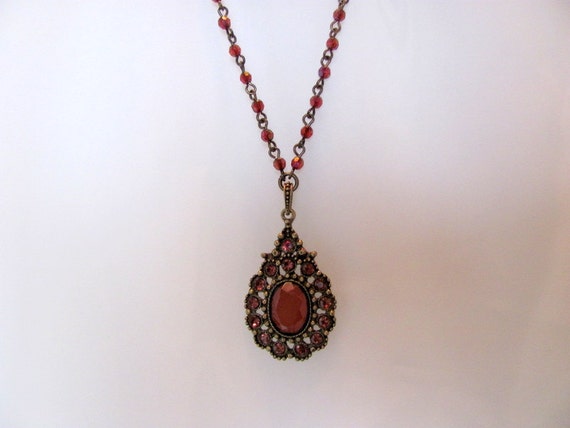 Avon Victorian Style Necklace / Avon Red Granada Pendant