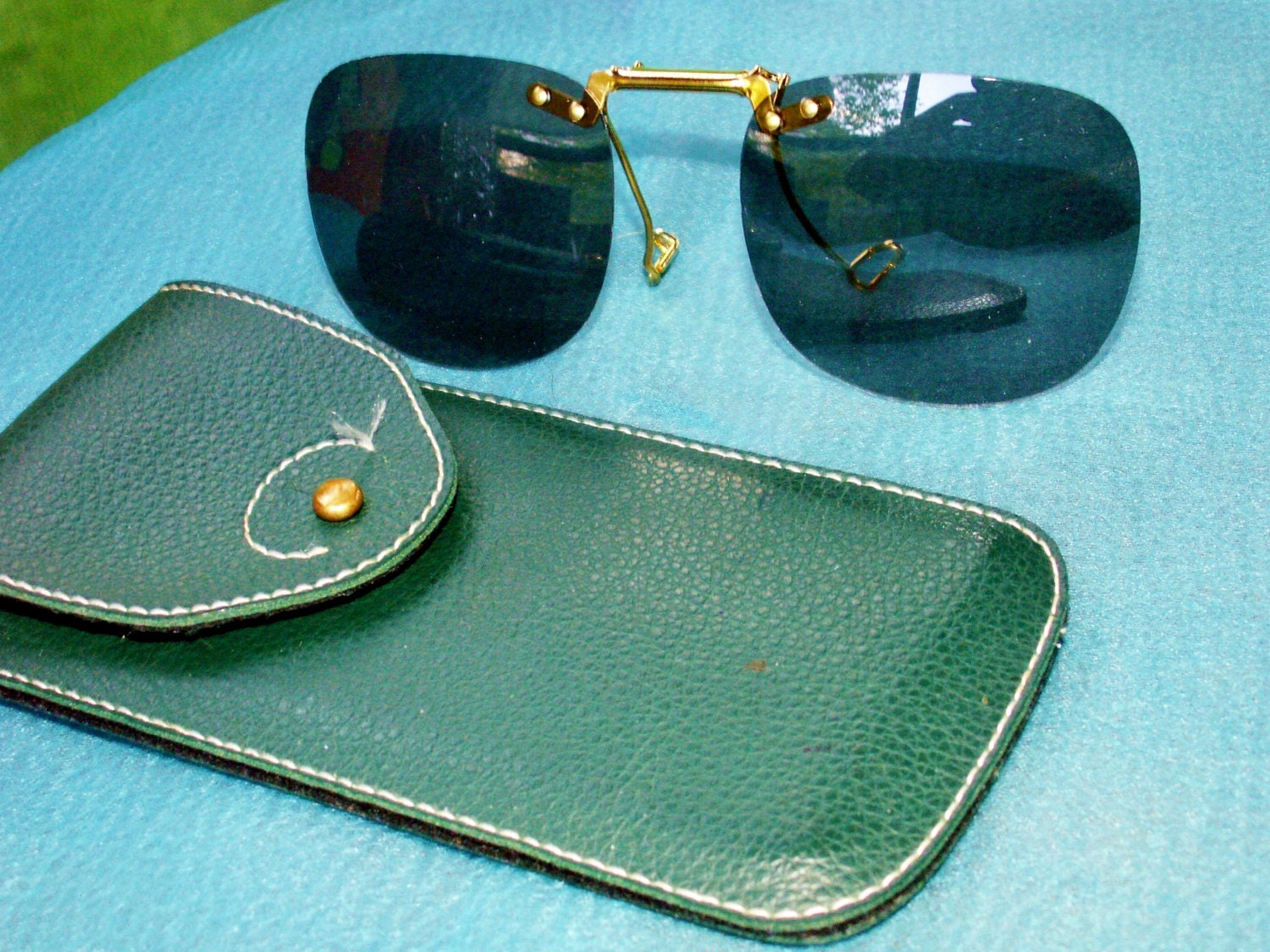 Vintage Clip On Sunglasses And Dark Green Leatherette Case