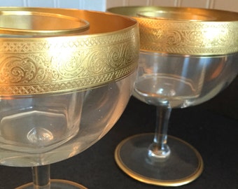 plastic shrimp cocktail cups