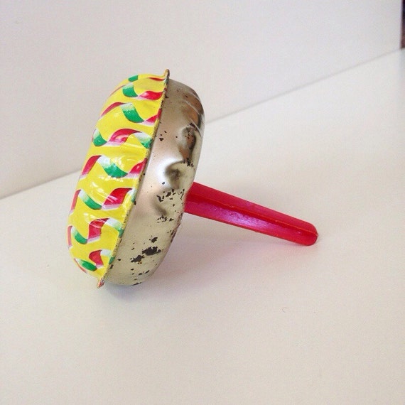 Items similar to Vintage tin metal party noisemaker on Etsy