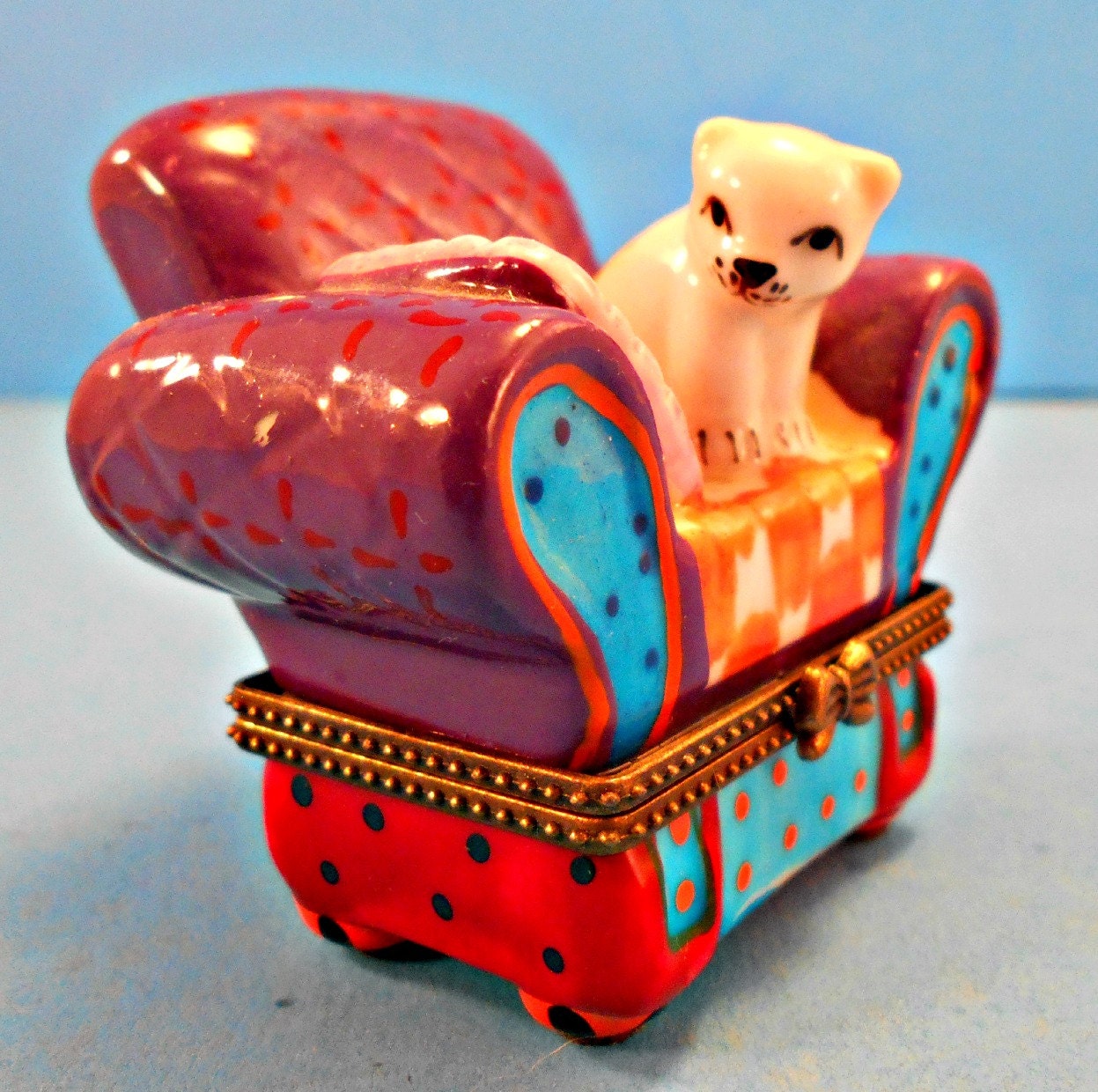 Ceramic Kitty Cat Trinket Box Kitty in Chair Jewelry Box