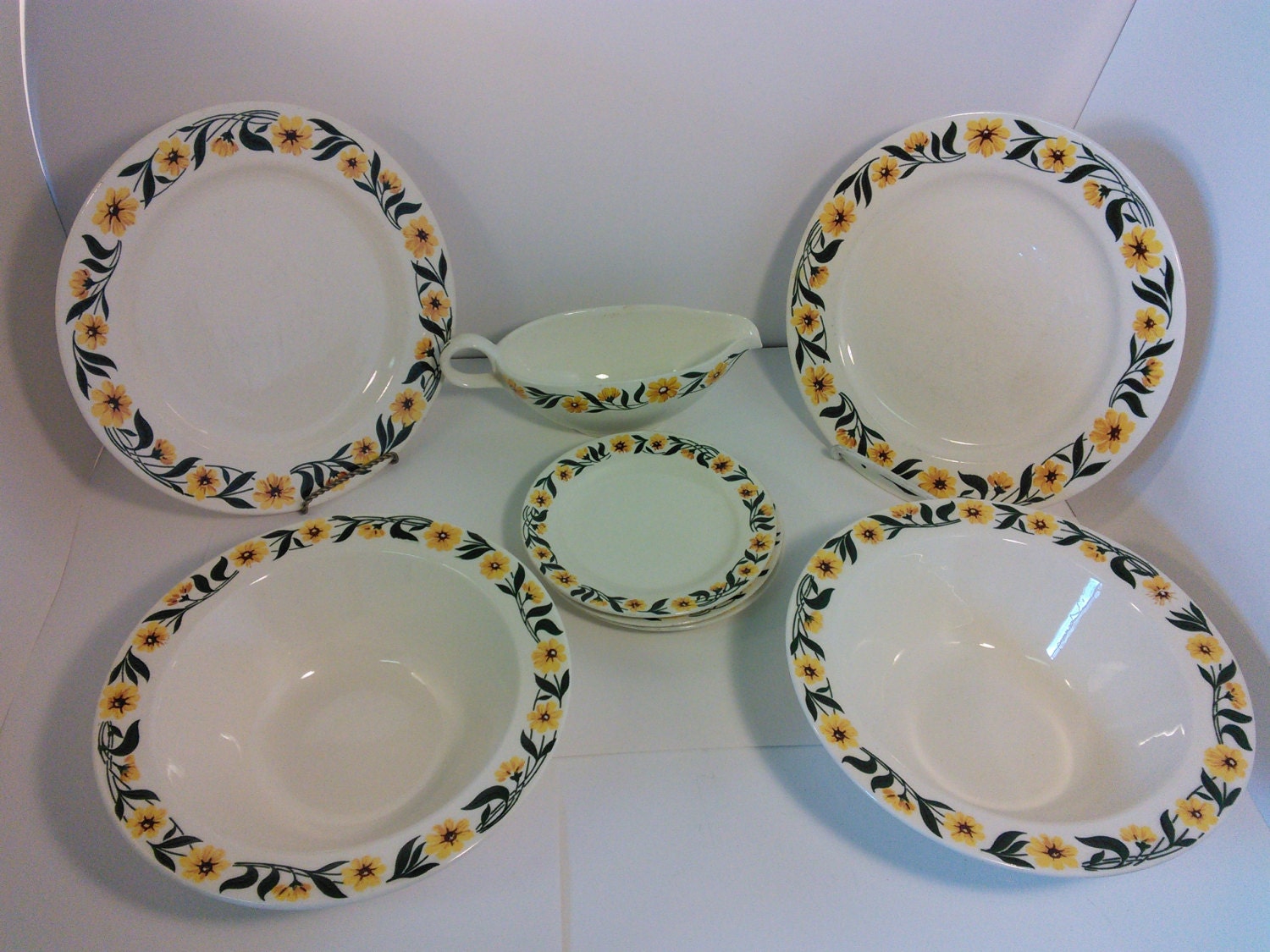 Homer Laughlin Rhythm Sunflower Pattern 8 Pc.Set Vintage Dinnerware Mid 