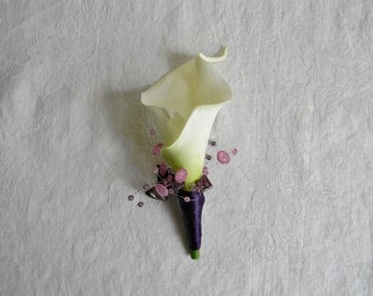 Items similar to White Calla Lily Boutonniere Groom groomsman bridal ...