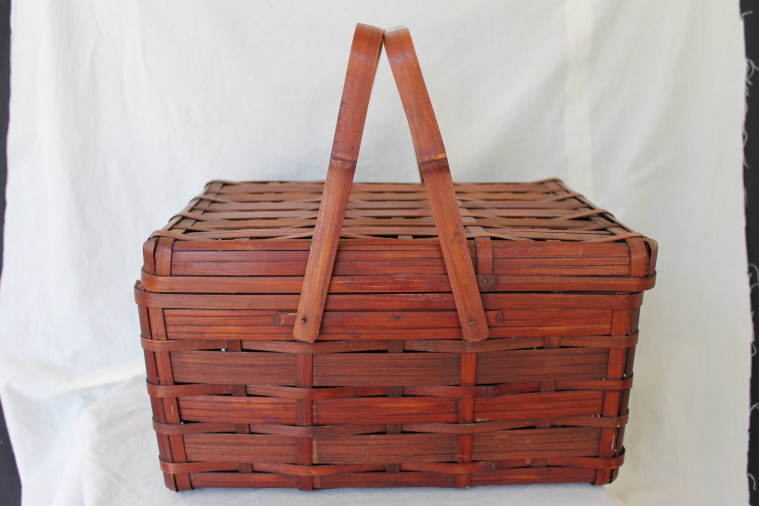 Vintage picnic basket woven wood slats and 2 by julesoldjewels