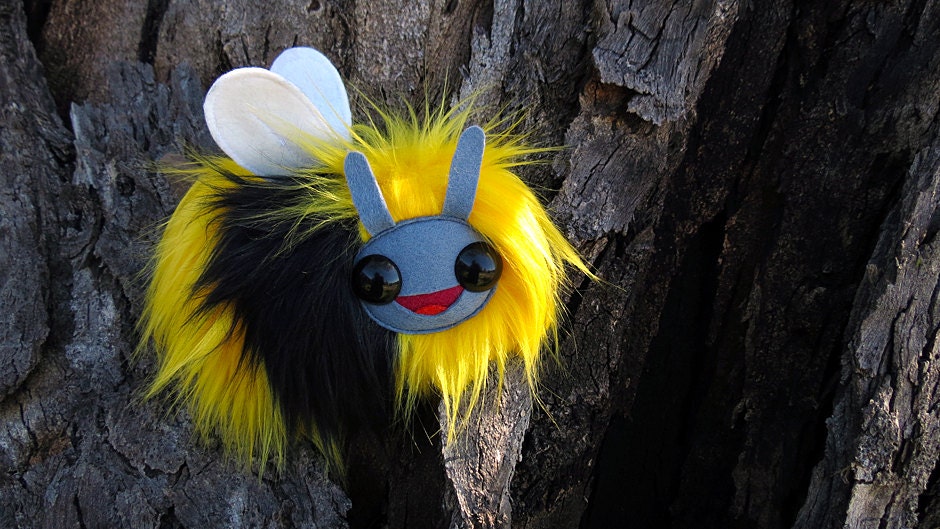 realistic bumble bee plush