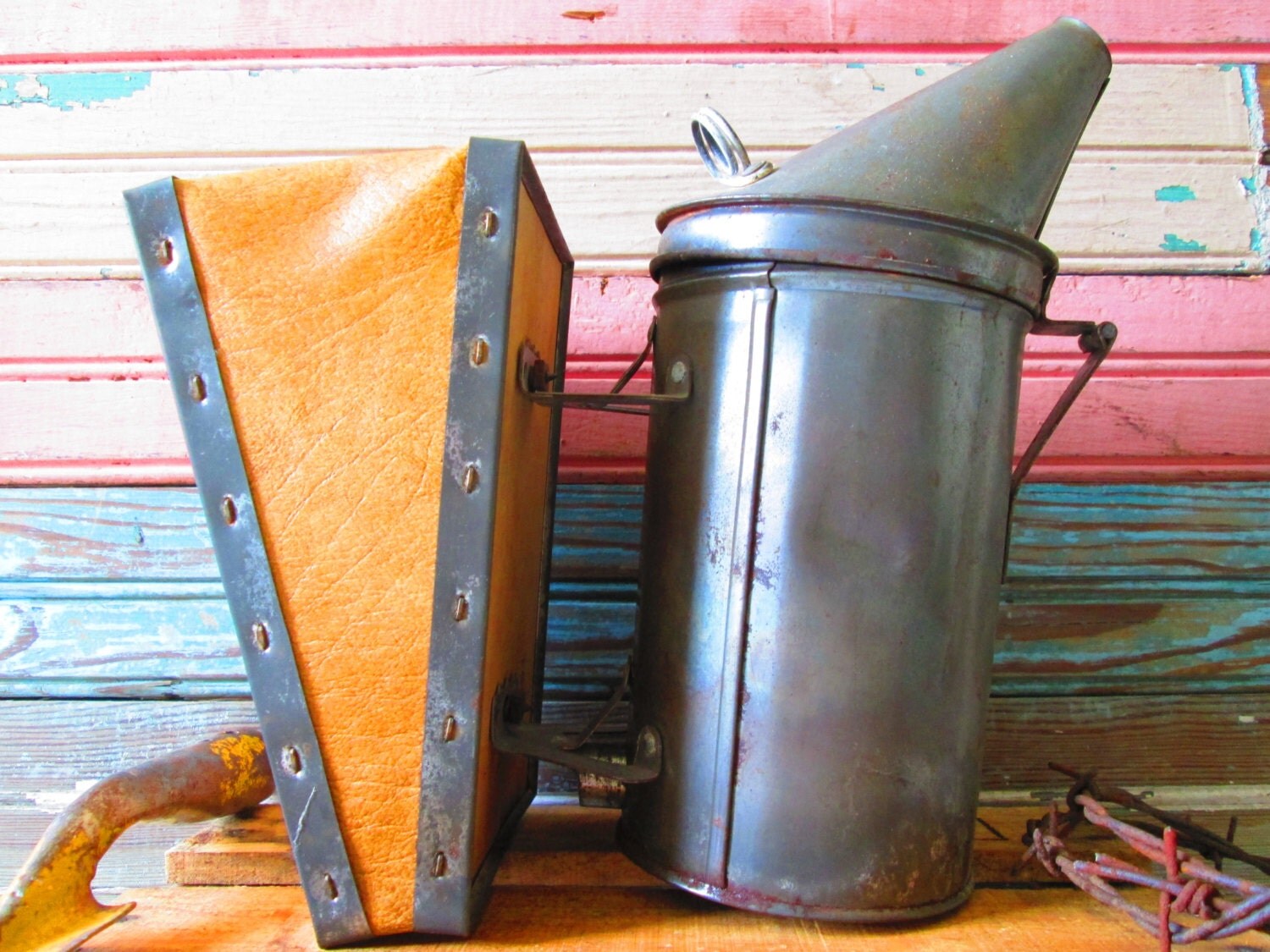 Vintage Bee Smoker Fogger Beekeeping Supplies Garden