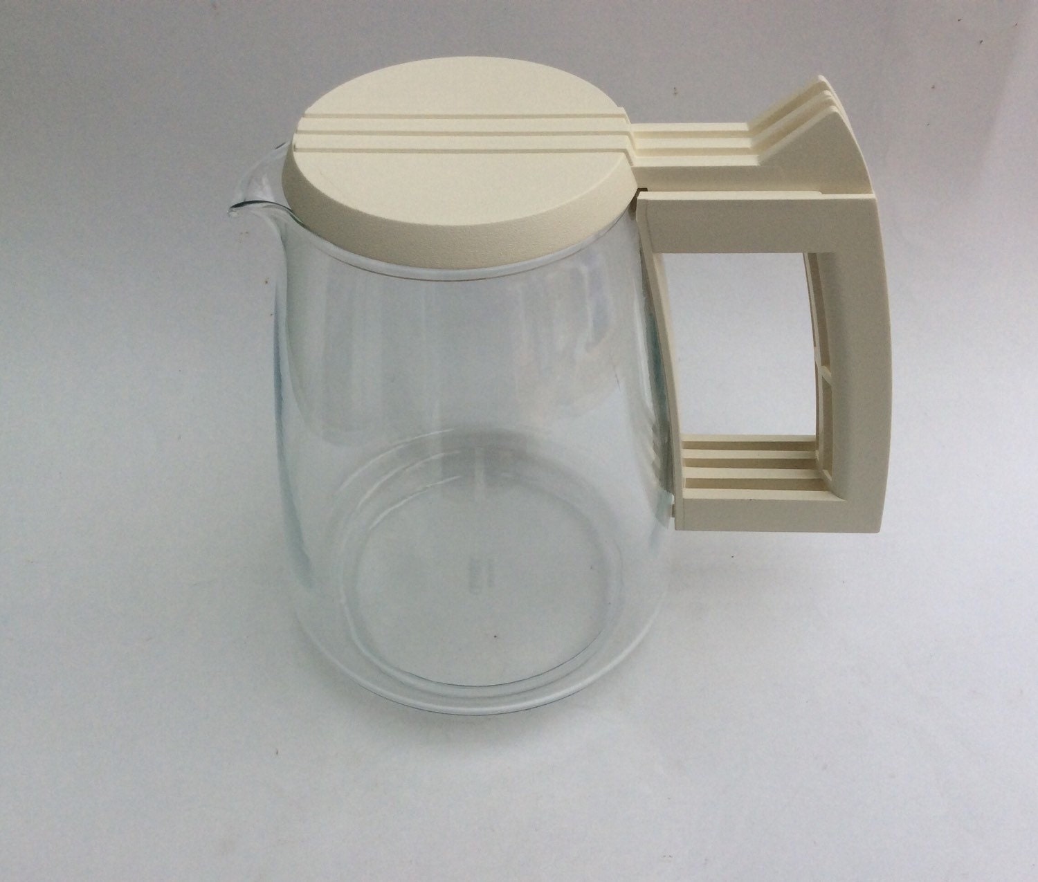 Vintage Pyrex jug pitcher water jug juice lemonade Art Deco