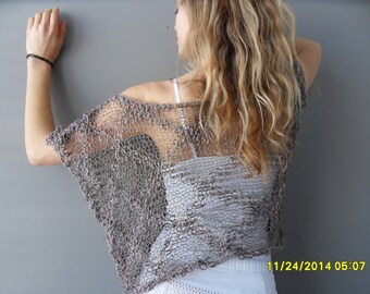 Oversize cropped top. Loose knit crop sweater. Summer knits.