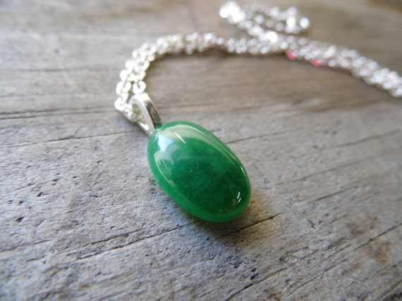 Green Stone Pendant Necklace Dainty Pendant by CaliSunrise on Etsy