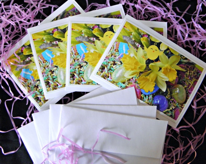 EASTER Floral Note Cards: A 4-piece set with coordinating envelopes