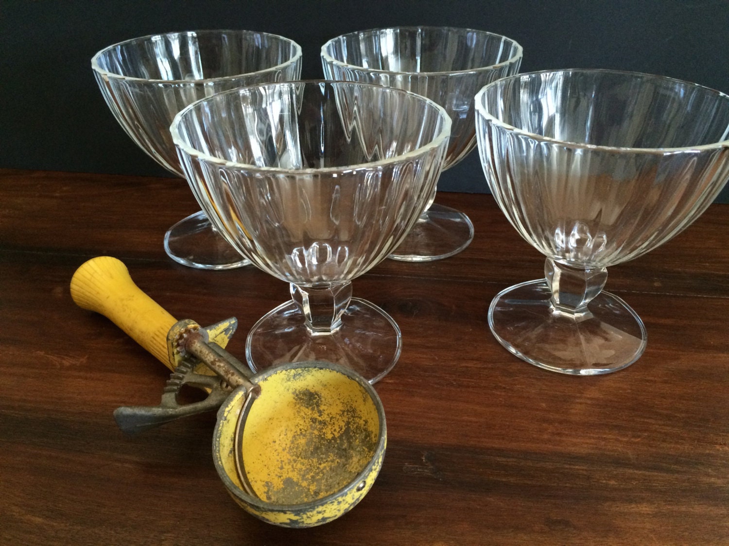 Vintage Set Of 4 Glass Footed Parfait Sundae Ice Cream Bowls Made In