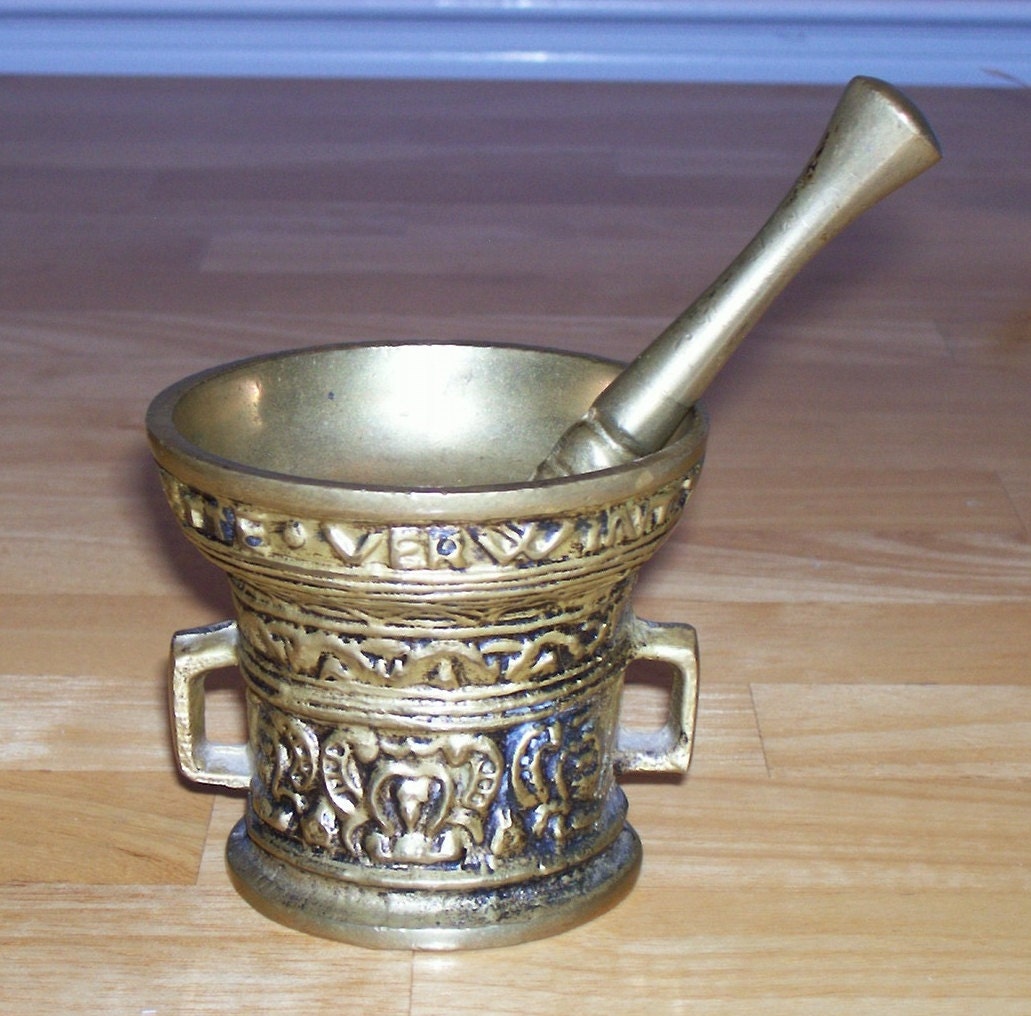 Vintage brass mortar and pestle 1950s reproduction of 1590