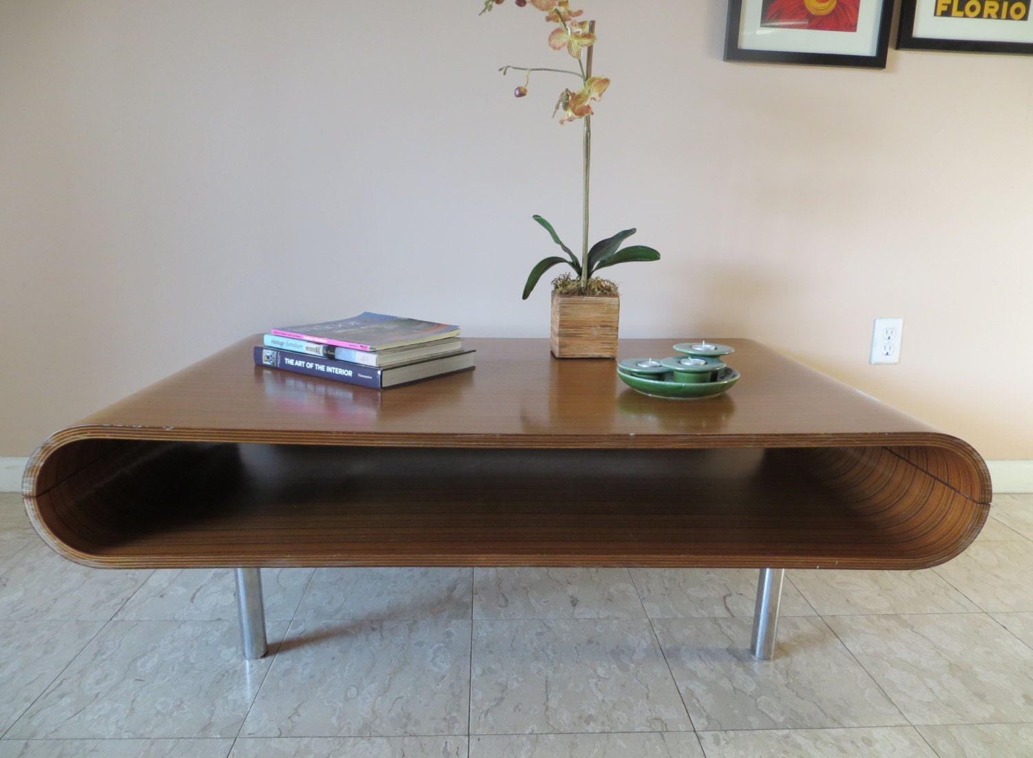 Retro Mid Century Modern Large Coffee Table – Curved Rounded Edges