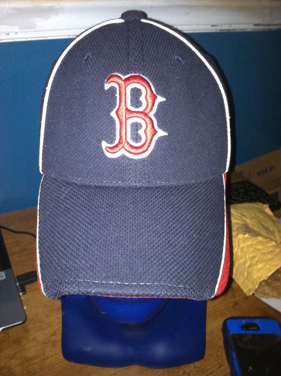 Vintage 1990s BOSTON RED SOX fitted new era Hat by bigbootyjudys