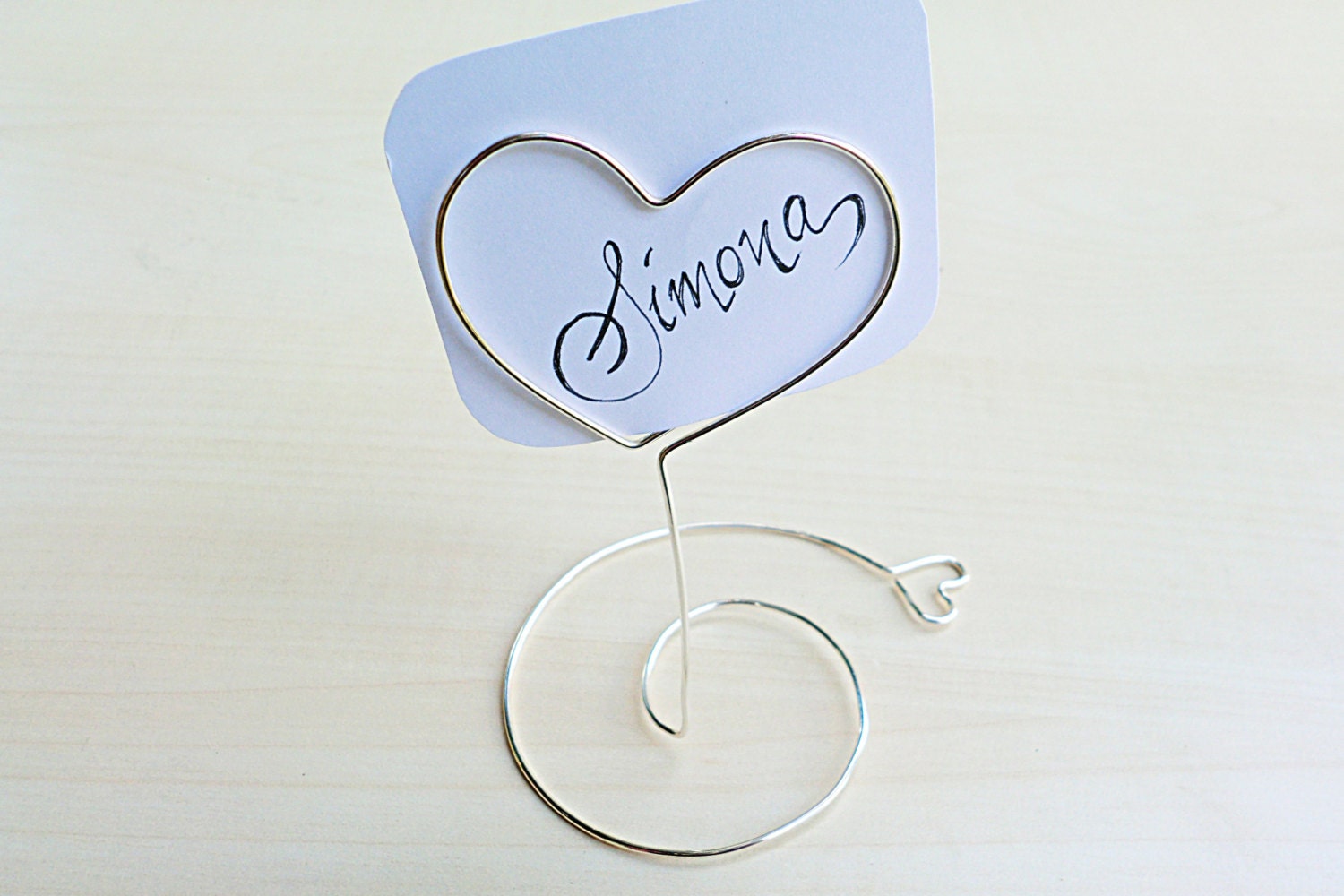 Set of 20 pcs. Heart Place card holder silver wire name card