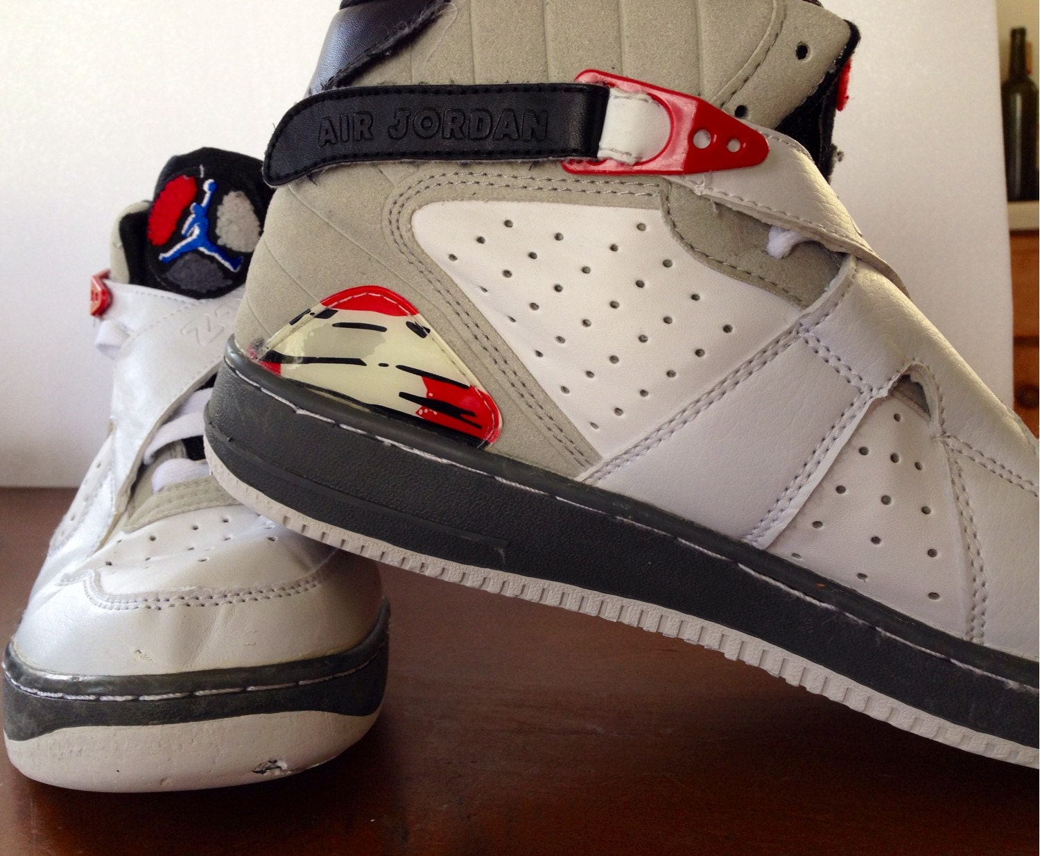 jordan retro 8 bugs bunny