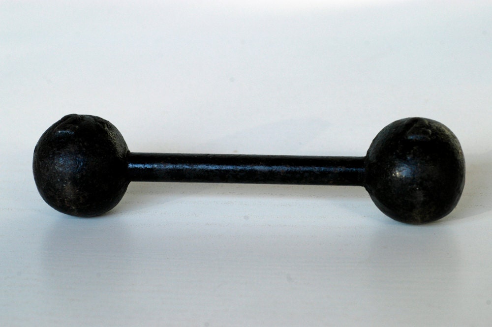 Cast iron exercise dumb bell / dumbbell old weight / French