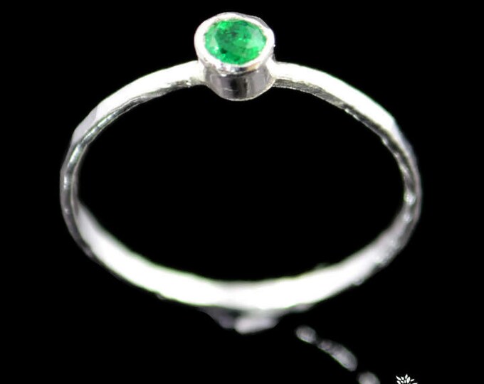 Dainty Natural Emerald Ring, Hammered Silver, Stackable Rings, Mother's Ring, May Birthstone, Skinny Ring, May Birthday Ring