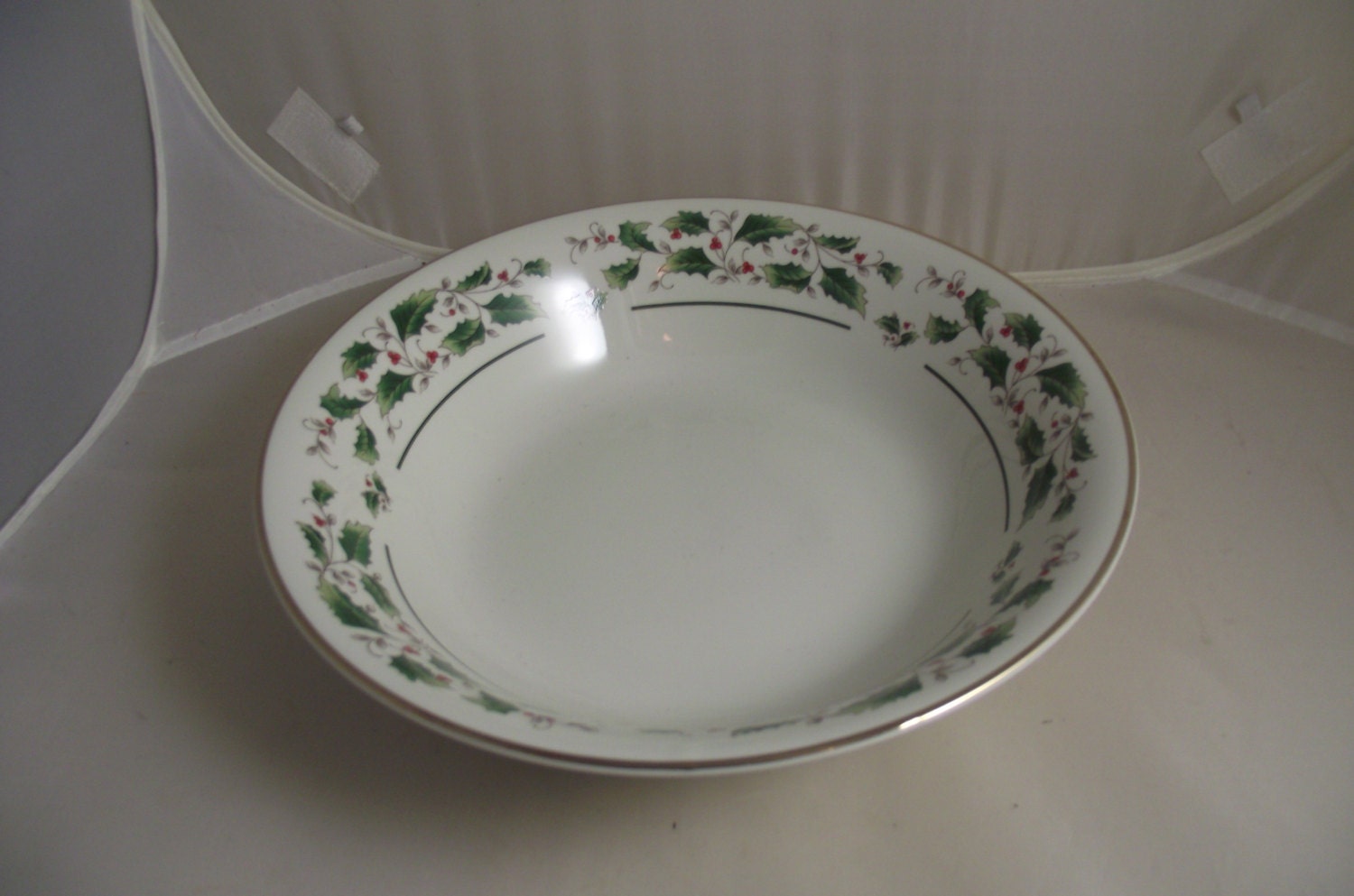 Royal Limited Holly Holiday Round Open Vegetable Serving Dish Haute Juice