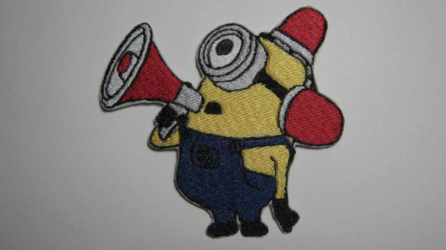 despicable me minion petit pompier