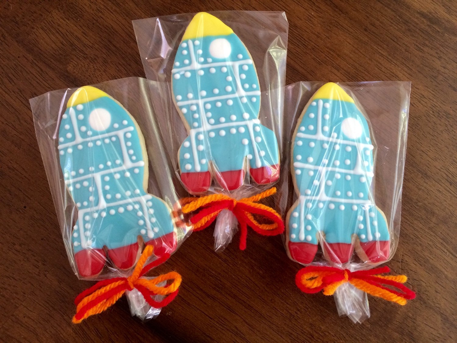 Rocket Ship Cookies perfect party cookies