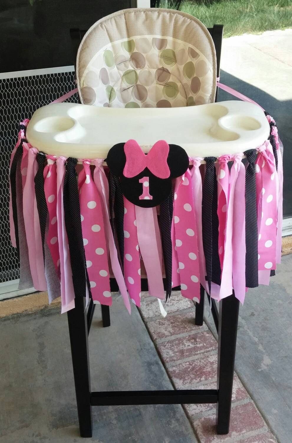 Pink Minnie Mouse Fabric High Chair Banner by ThreeLittleTots