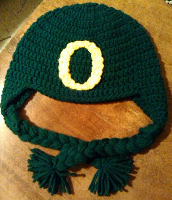 Crochet Oregon Ducks Hat by jennifernicholes on Etsy