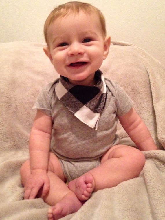 Black and White Buffalo Plaid Dribble Bib