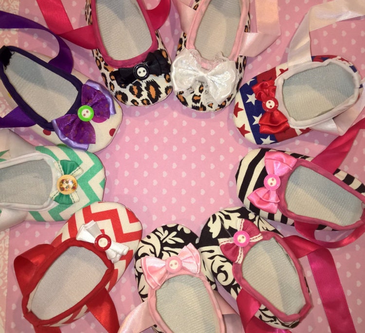 LIMITED time only 2 pairs of crib shoes 10 dollars see