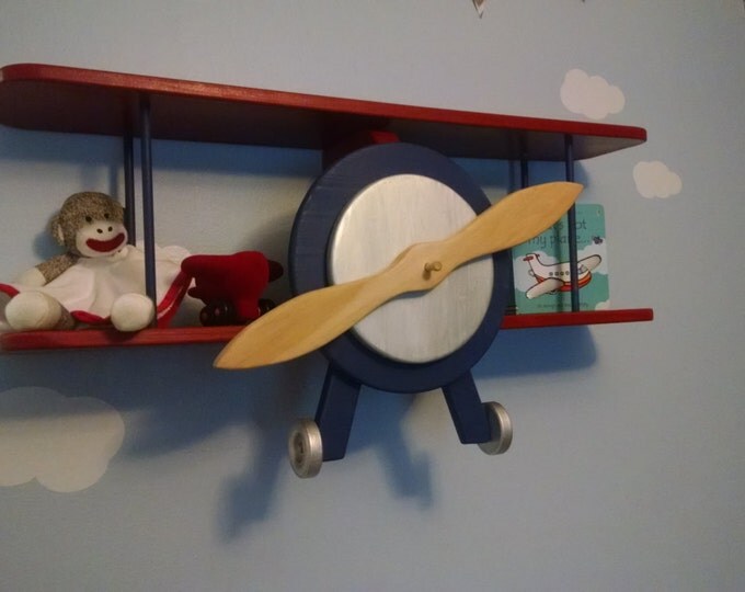 Airplane shelf