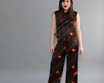 poppy print pants set, large xl . 1970s French flared pants tank top and blouse . red poppy flower print . coquelicot pants top