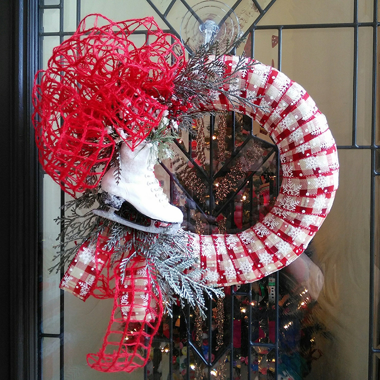 Designer Décor . Christmas Wreath . Holiday Wreath . Winter Wreath . Medium Wreath