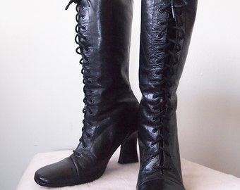 Items similar to Vintage Granny Lace Up Leather Work Boots, 6.5/7 on Etsy