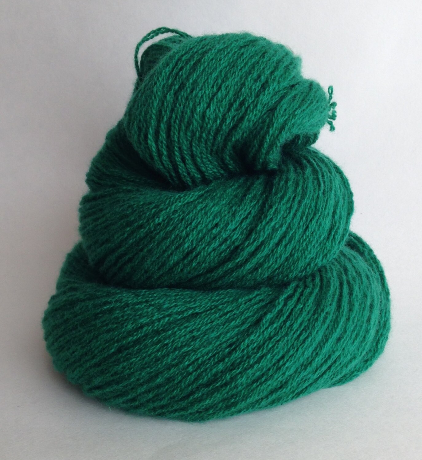Pure cashmere yarn emerald green cashmere yarn 200 yards