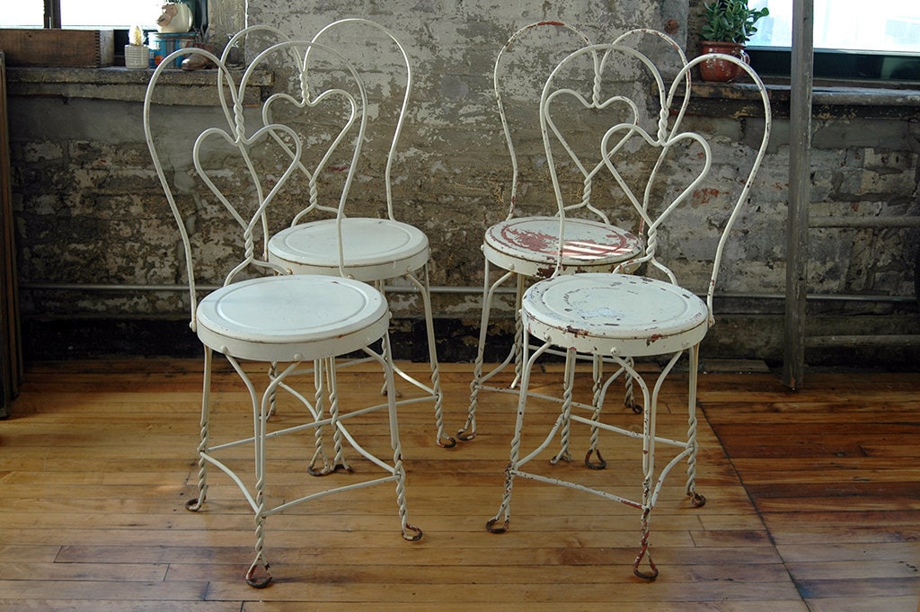 Vintage Set of 4 Matching Ice Cream Parlor Chairs White Shabby Metal