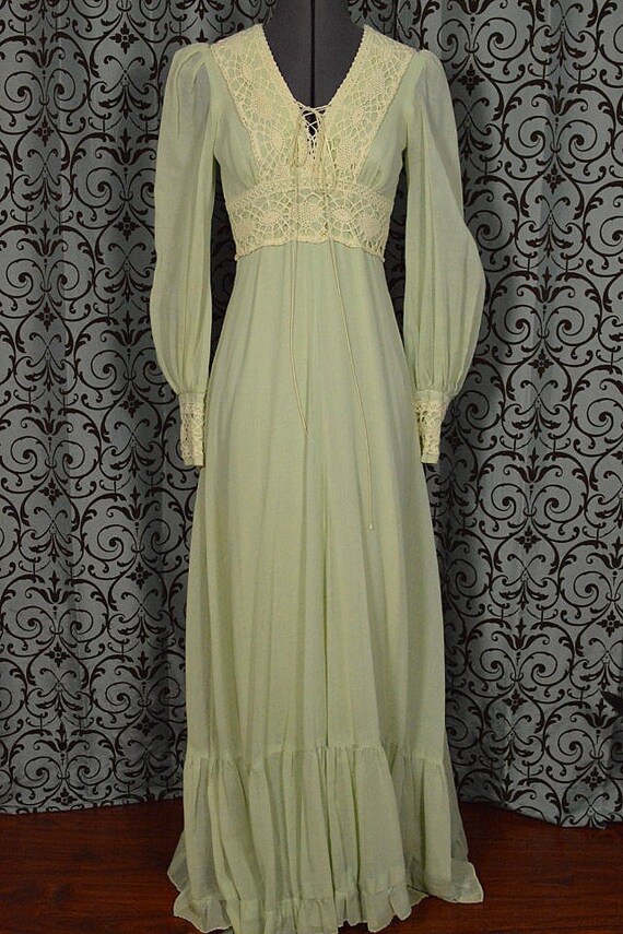1970 Vintage Peasant Dress with Laceup Bodice by VintageWedding1