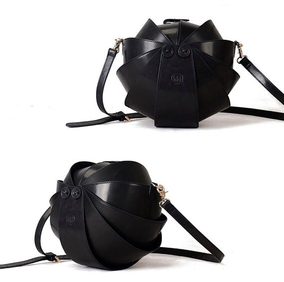 crossbody round bag