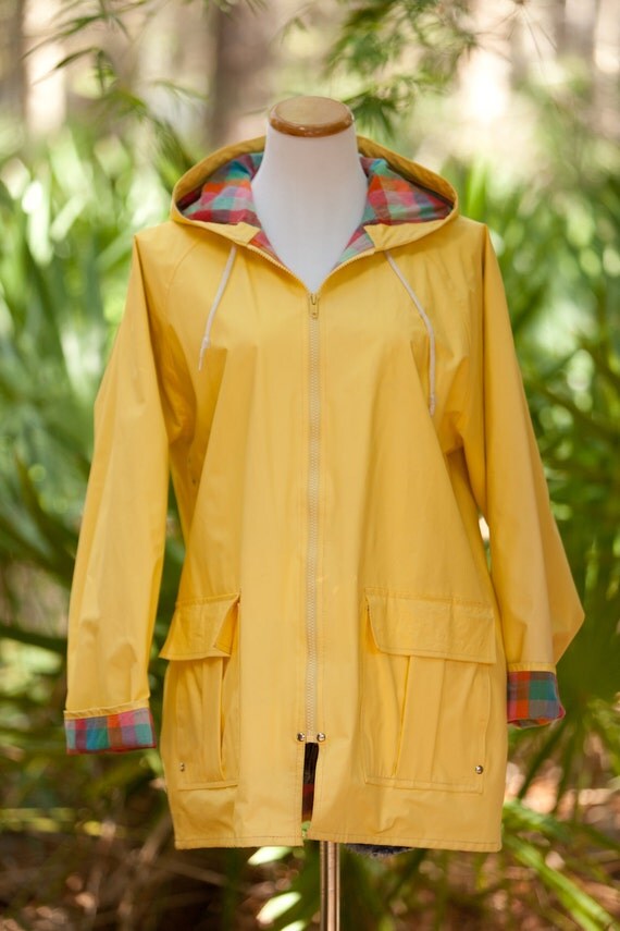 Vintage 70s Misty Harbor Yellow Rain Coat With Hood