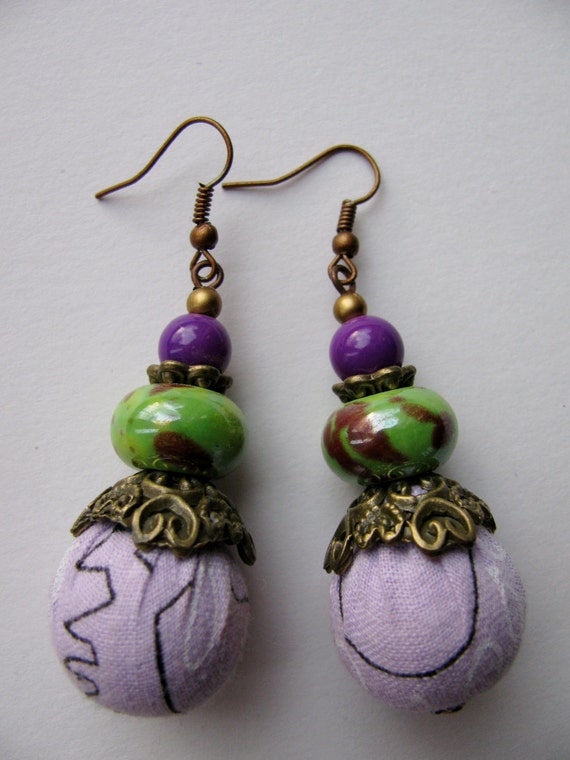 Recycled / upcycled fabric earringsfabric by MonicasHandmade