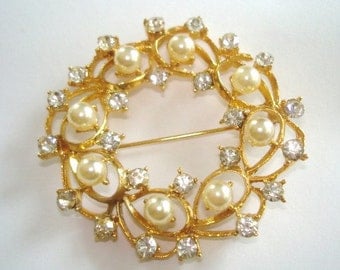 Pearl Leaf Brooch Clear Rhinestone Gold Tone